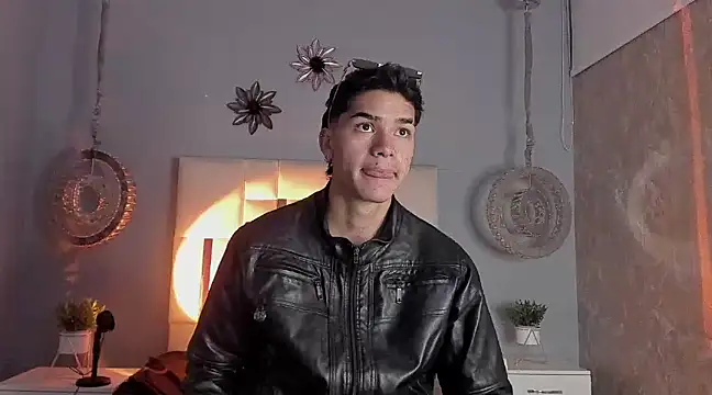 AndyPalmer  online show from December 21, 2024, 11:55 am