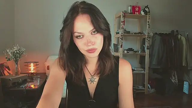 Niky  Jess online show from August 8, 2026, 1:13 pm