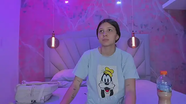 AngelaaCute  online show from March 13, 2025, 12:02 pm