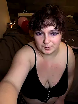 LadyRochester online show from February 16, 2026, 8:38 pm