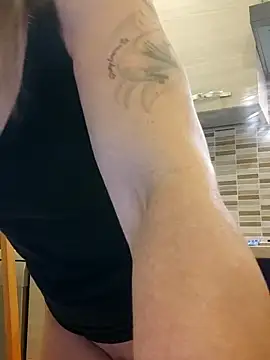 Dark Angel 22 online show from September 18, 2025, 7:49 pm