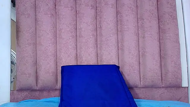 anisha x online show from October 24, 2025, 7:21 pm