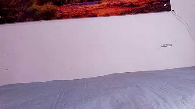 anisha x online show from November 4, 2025, 7:24 pm