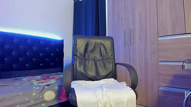  diegsz  online show from March 23, 2026, 12:42 pm