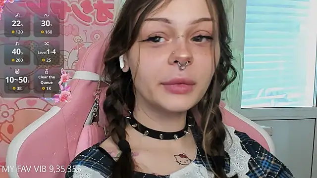 shy melony online show from March 9, 2026, 8:18 am