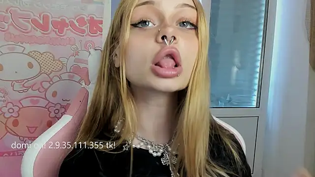 Snapshot of shy_melony chatting on May 3, 2026, 11:05 am shy melony online show from May 3, 2026, 11:05 am