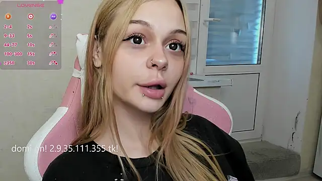 Snapshot of shy_melony chatting on June 15, 2026, 10:50 am shy melony online show from June 15, 2026, 10:50 am