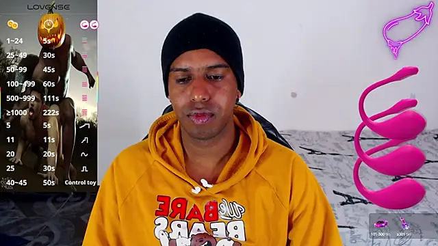 mrjhon26 online show from October 8, 2025, 2:31 am