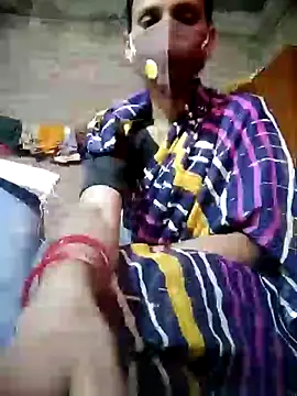 Snapshot of Poonam-bab chatting on December 6, 2024, 8:48 am Poonam-bab online show from December 6, 2024, 8:48 am