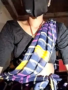 Snapshot of Poonam-bab chatting on February 28, 2025, 9:36 am Poonam-bab online show from February 28, 2025, 9:36 am