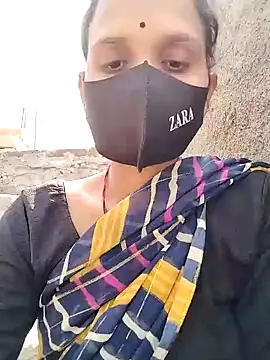 Snapshot of Poonam-bab chatting on March 2, 2025, 8:27 am Poonam-bab online show from March 2, 2025, 8:27 am