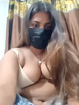 Hotmilfxox online show from January 22, 2025, 1:42 pm