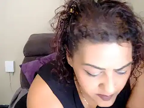 Snapshot of daddyzgal chatting on October 11, 2025, 12:15 pm daddyzgal online show from October 11, 2025, 12:15 pm