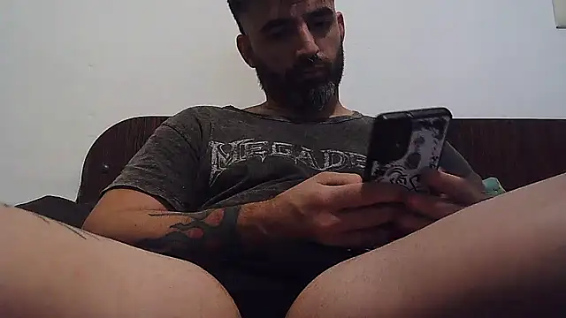 Snapshot of ozzypsico13 chatting on December 8, 2024, 1:35 am ozzypsico13 online show from December 8, 2024, 1:35 am