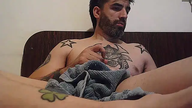 Snapshot of ozzypsico13 chatting on December 24, 2024, 6:00 am ozzypsico13 online show from December 24, 2024, 6:00 am