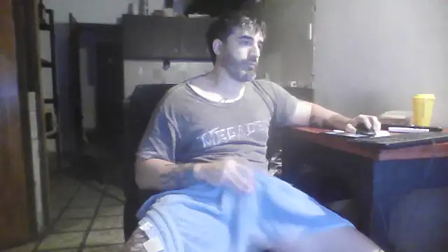 Snapshot of ozzypsico13 chatting on September 25, 2025, 3:43 am ozzypsico13 online show from September 25, 2025, 3:43 am