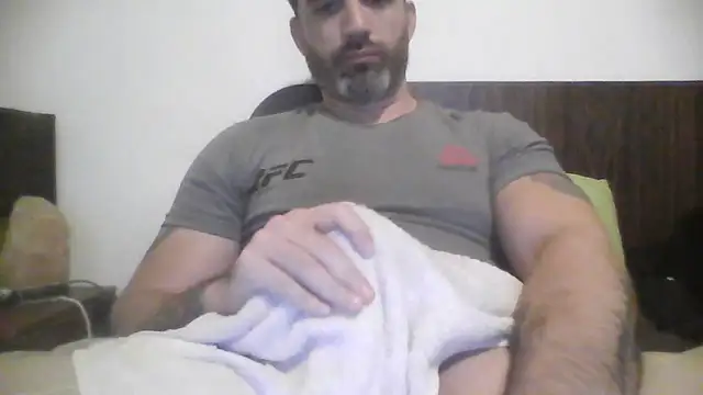 Snapshot of ozzypsico13 chatting on October 1, 2025, 1:44 am ozzypsico13 online show from October 1, 2025, 1:44 am