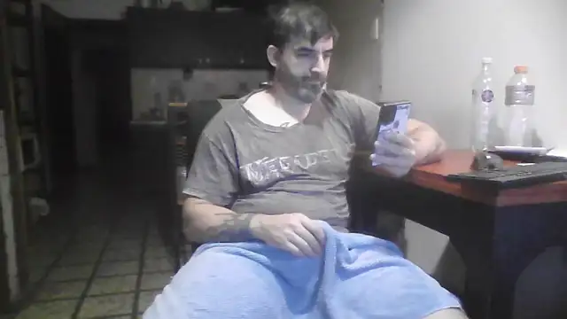 Snapshot of ozzypsico13 chatting on November 19, 2025, 3:06 am ozzypsico13 online show from November 19, 2025, 3:06 am