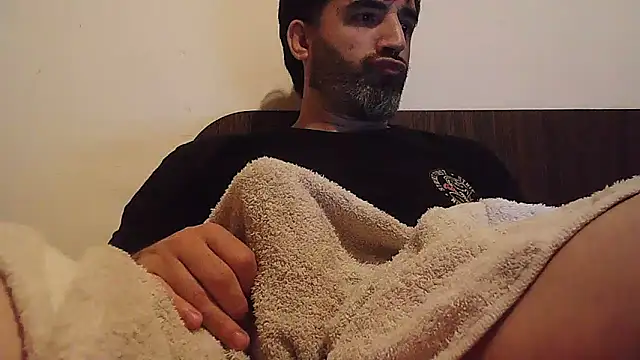 Snapshot of ozzypsico13 chatting on November 22, 2025, 4:33 am ozzypsico13 online show from November 22, 2025, 4:33 am