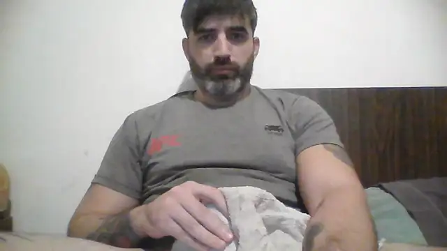 Snapshot of ozzypsico13 chatting on June 24, 2026, 2:43 am ozzypsico13 online show from June 24, 2026, 2:43 am