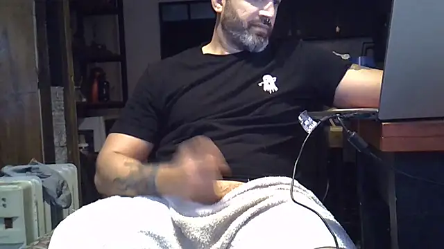 Snapshot of ozzypsico13 chatting on July 11, 2026, 7:49 pm ozzypsico13 online show from July 11, 2026, 7:49 pm