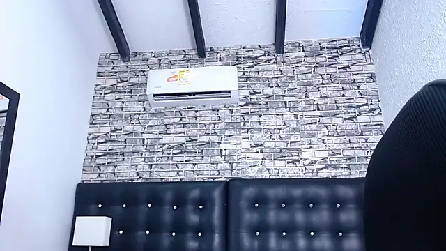 Skinny hottie18 online show from January 30, 2025, 7:48 pm