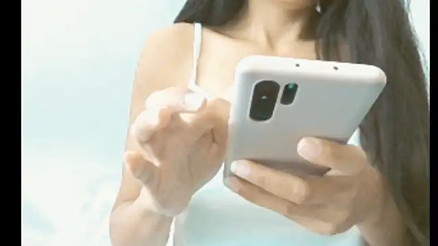 melaniy online show from November 1, 2025, 10:17 am