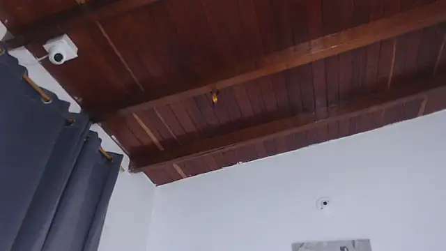 Amara Red online show from October 2, 2025, 11:06 am