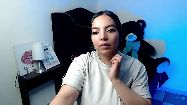 loren tits24 online show from July 4, 2026, 10:27 pm