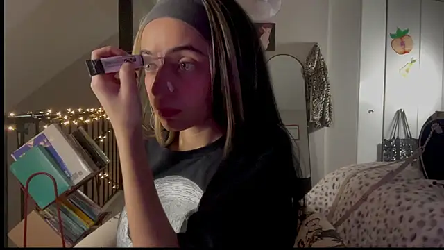 babybimbo online show from December 28, 2024, 10:55 pm