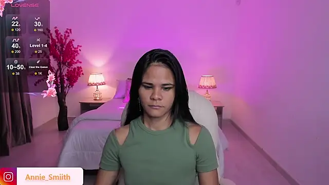 anniie smith online show from October 23, 2025, 10:58 am