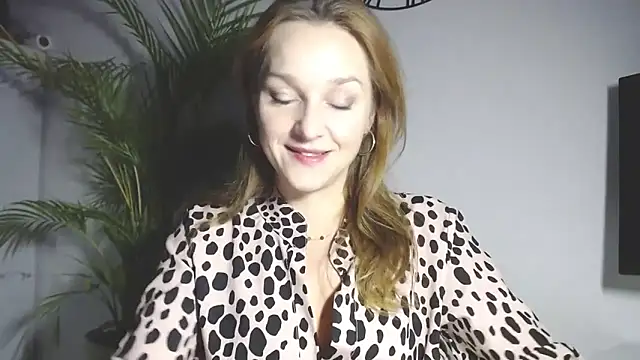 AliciaDesire online show from December 19, 2025, 6:42 am