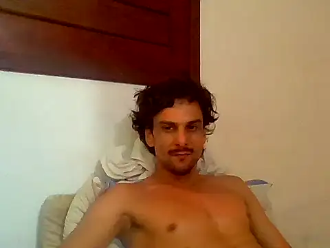 couplemilk online show from December 4, 2024, 6:33 am