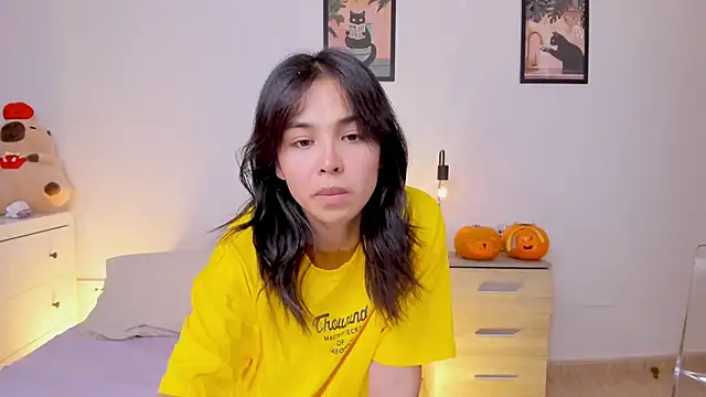 Adriennesexxx online show from November 1, 2025, 10:34 pm