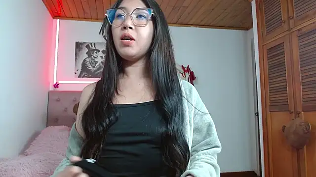 tifanny-squirt online show from October 12, 2025, 1:04 am