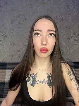 Snapshot of virginiaaaaa chatting on December 3, 2025, 12:25 pm virginiaaaaa online show from December 3, 2025, 12:25 pm