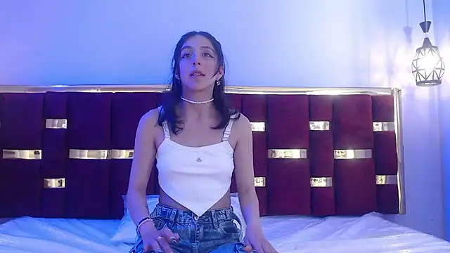 ling ling24 online show from December 15, 2025, 3:55 am