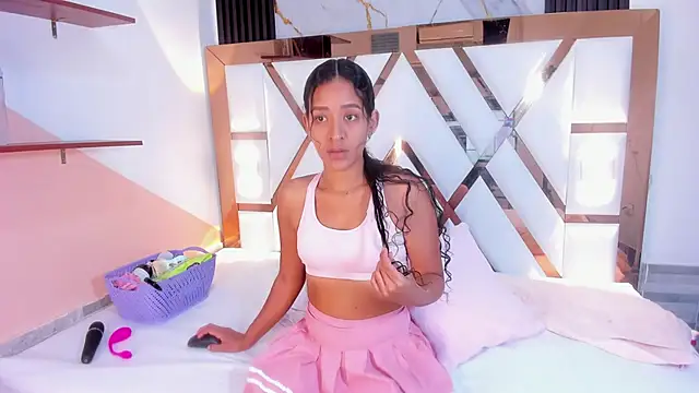 Snapshot of amberr_sweett69 chatting on March 7, 2025, 6:43 pm amberr sweett69 online show from March 7, 2025, 6:43 pm