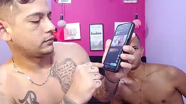 hugecocks hot online show from May 20, 2026, 8:04 pm