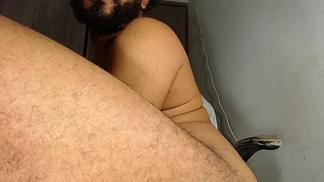 KaelMoreau online show from February 28, 2025, 4:10 am