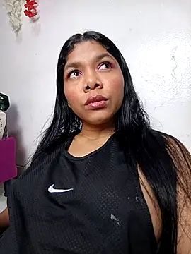 DIORA Latina online show from September 28, 2025, 4:29 am