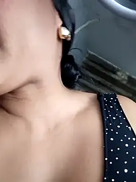 DIORA Latina online show from April 30, 2026, 3:24 am