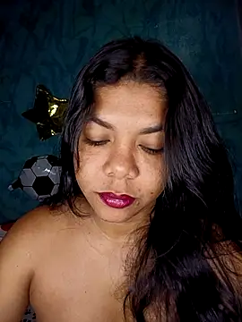 DIORA Latina online show from July 20, 2026, 4:05 am