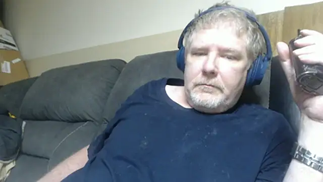 BrisonChase online show from July 4, 2026, 7:42 pm