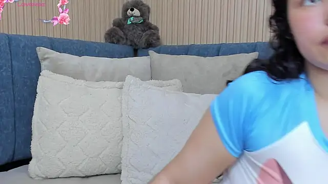 angeline teen online show from October 4, 2025, 12:03 pm