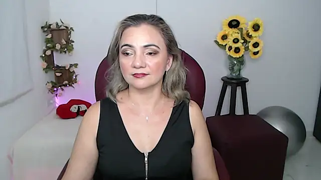 Ghada milf online show from March 12, 2026, 11:22 pm