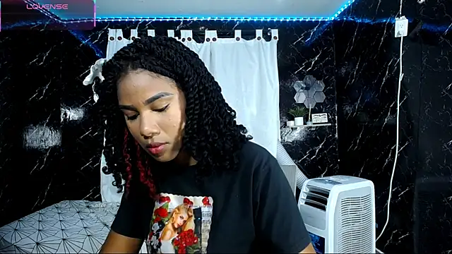 Hillary queen online show from September 24, 2025, 12:41 pm