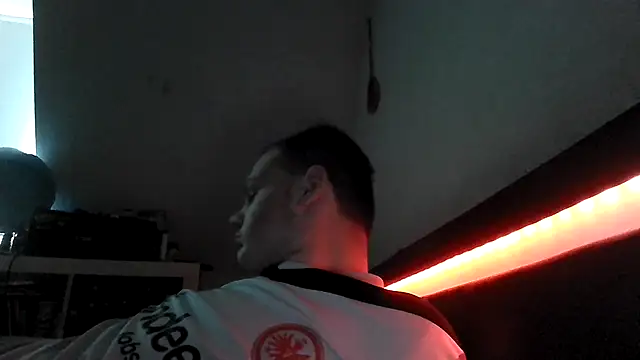 Nicolasjlhkjzl online show from April 19, 2026, 3:33 pm
