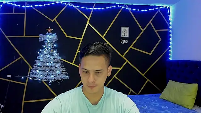 Snapshot of JANER_03 chatting on December 6, 2024, 3:41 am JANER 03 online show from December 6, 2024, 3:41 am