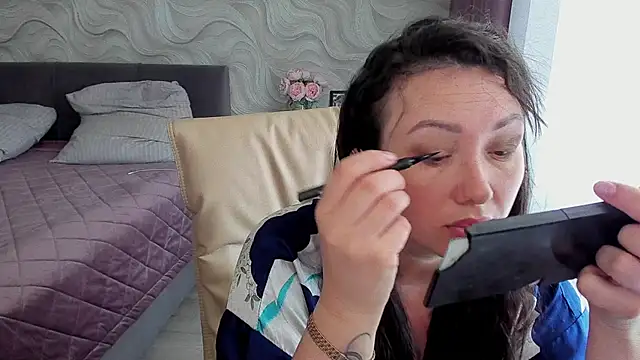 Kendra SXY online show from June 1, 2026, 4:03 am
